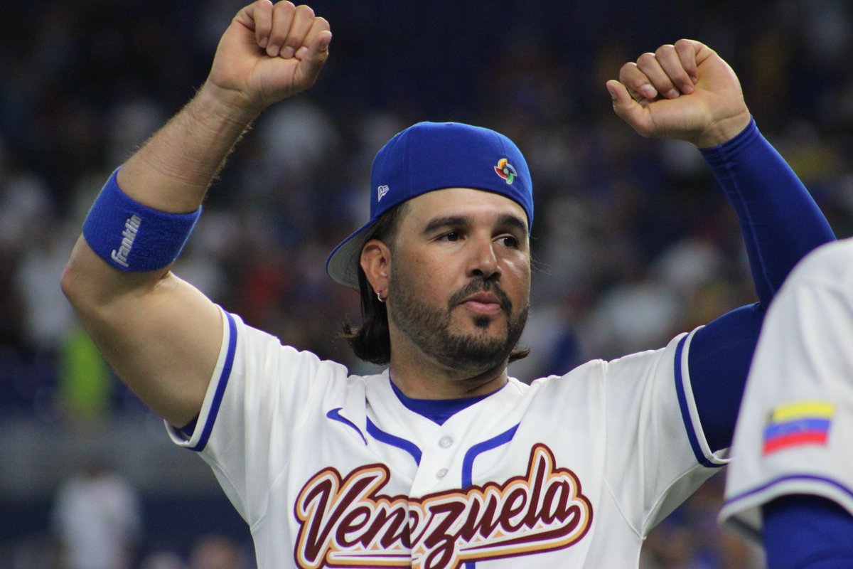 #WBC ⚾️
#ClasicoMundial ⚾️

GANAMOS 🇻🇪🔥

Victoria para el #TBV en su 2do juego ante Israel 🇻🇪⚾️🇮🇱

El #JMV fue Luis Arraez y la noche histórica de Emmanuel de Jesús. ¡Sigamos apoyando a la nuestra! 🇻🇪🔥

💻 fevebeisbol.org
📷 <a href="/guilloyaber/">Guillermo Yaber Ll.</a>

#SomosVenezuela 
#LaQueNosUne