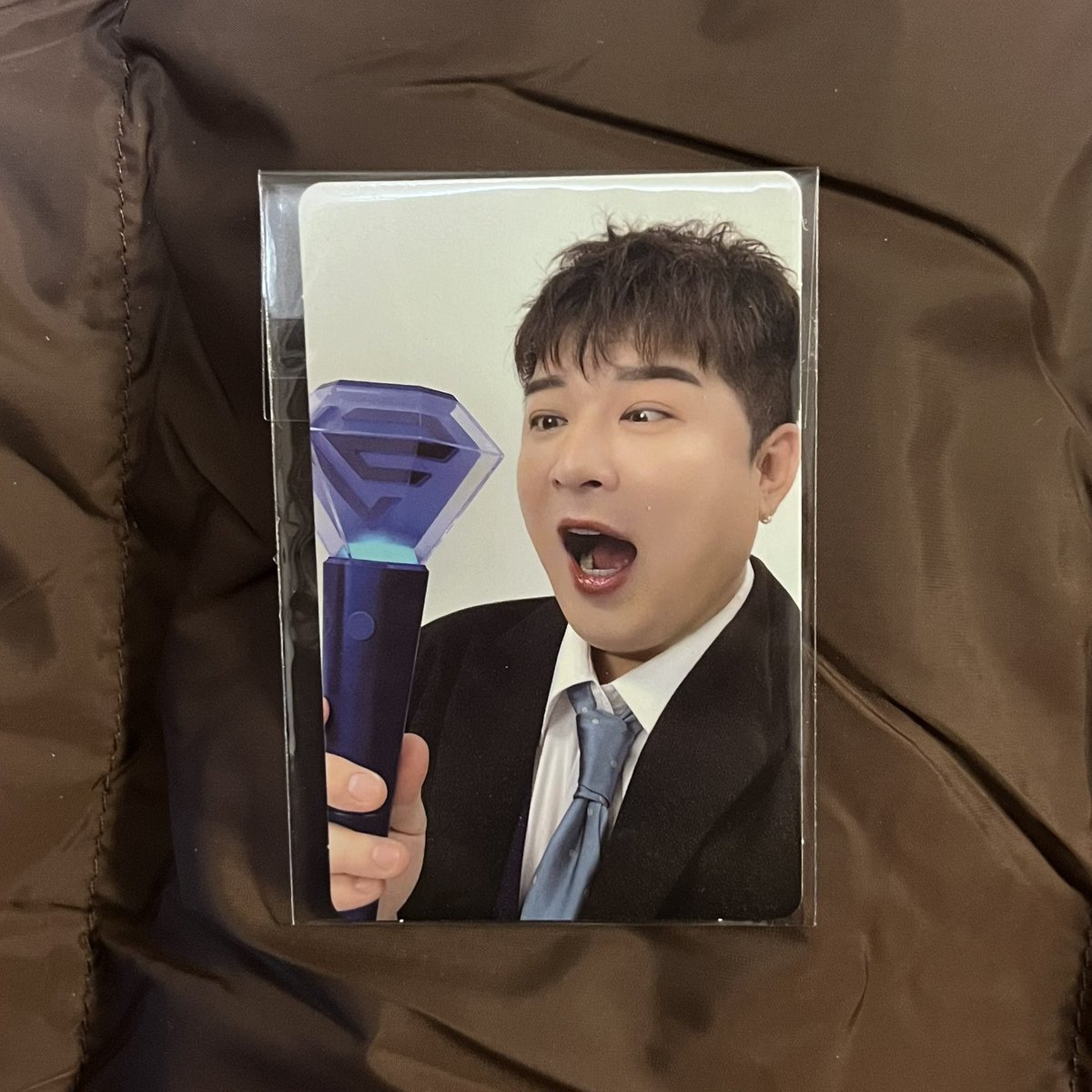 SUPER JUNIOR OFFICIAL FANLIGHT ペンライト　スジュ　Special Edition  封入 トレカ 

【譲】　シンドン

【求】　イェソン

8日ベルーナ手渡し　スパショ現地
◎DM、リプお待ちしております🙇‍♀️