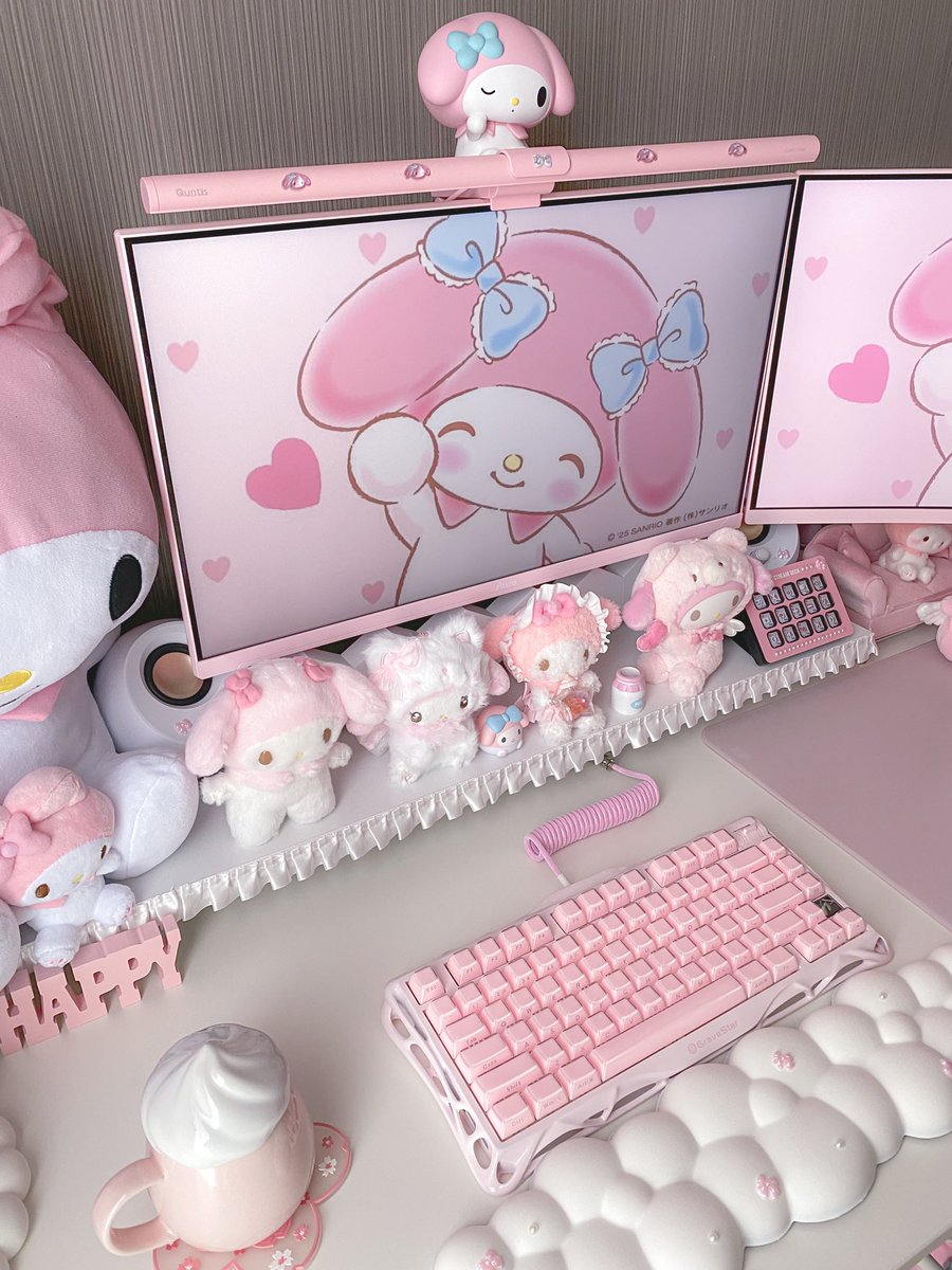 LIBERA_PINK's tweet photo. My melody ૮ o̴̶̷ ࿁ o̴̶̷ ა 🎀

#desksetup #pinksetup #pixio https://t.co/tZYpk7FgZk