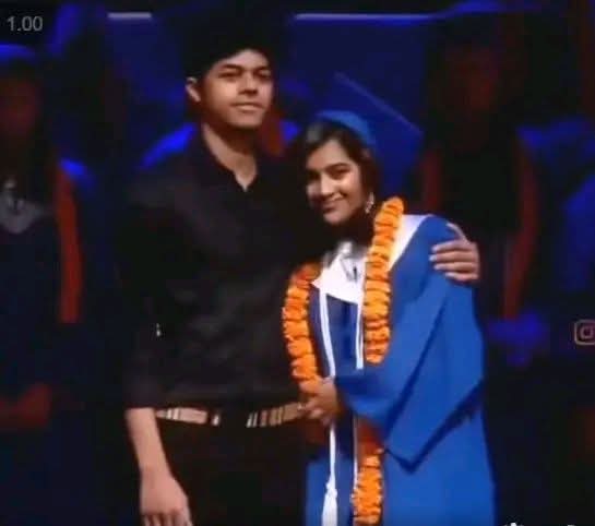 ஒரு குடும்பத்தை அப்பா கைவிடும்போது மூத்த மகன் பொறுப்பேற்கிறான்...

I can feel his pain 🤍