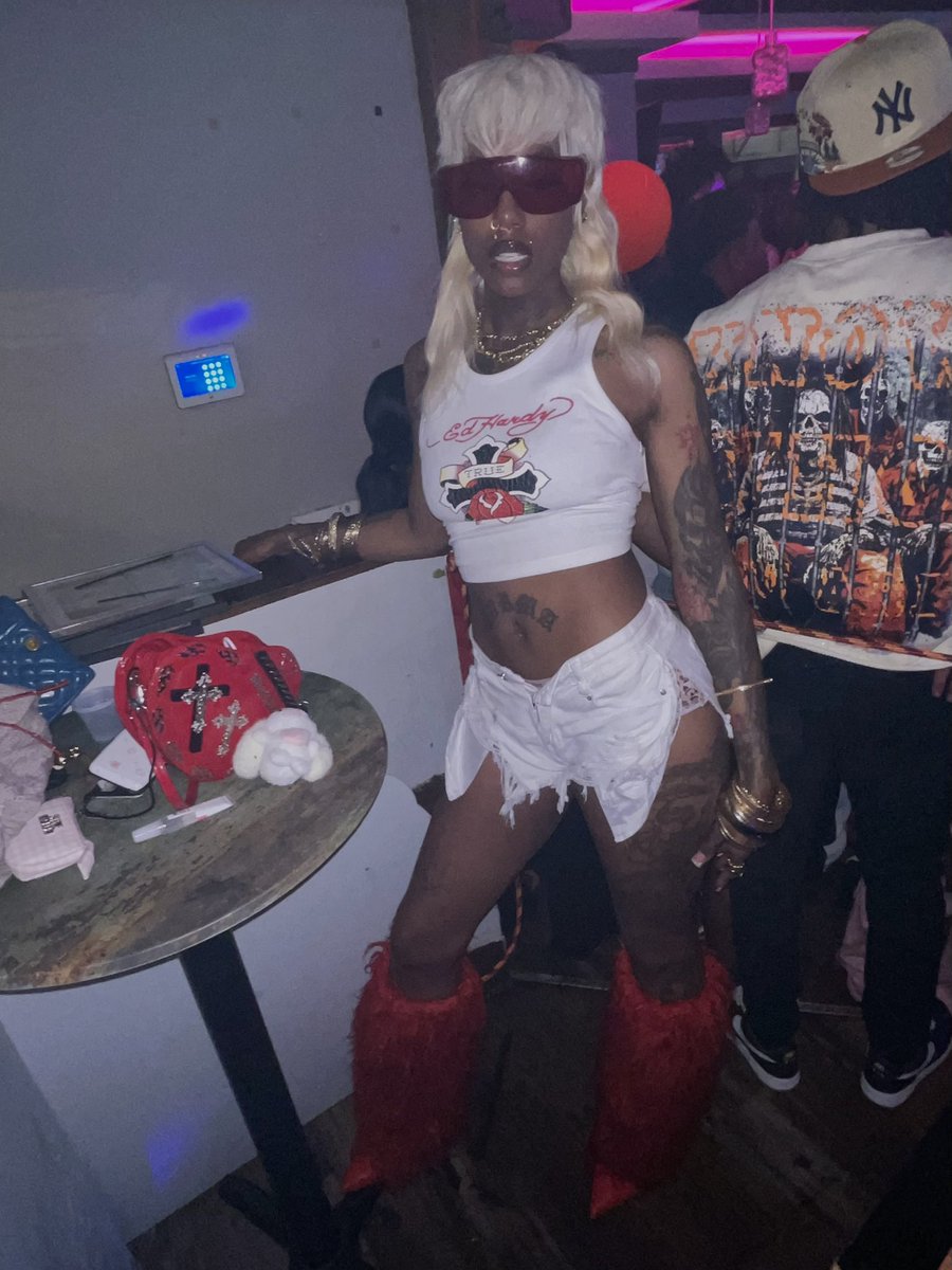 Sace 6ix 💙 tweet media