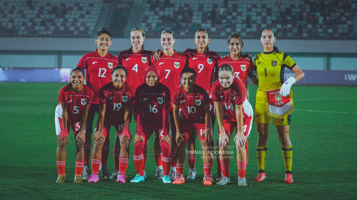 Women's Footie ID tweet media