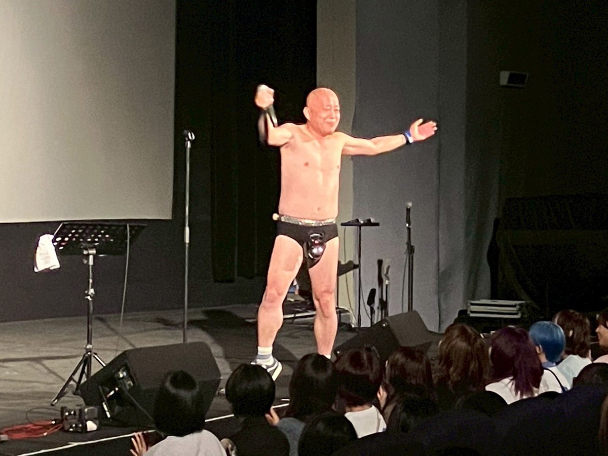 クリトリック・リス tweet media