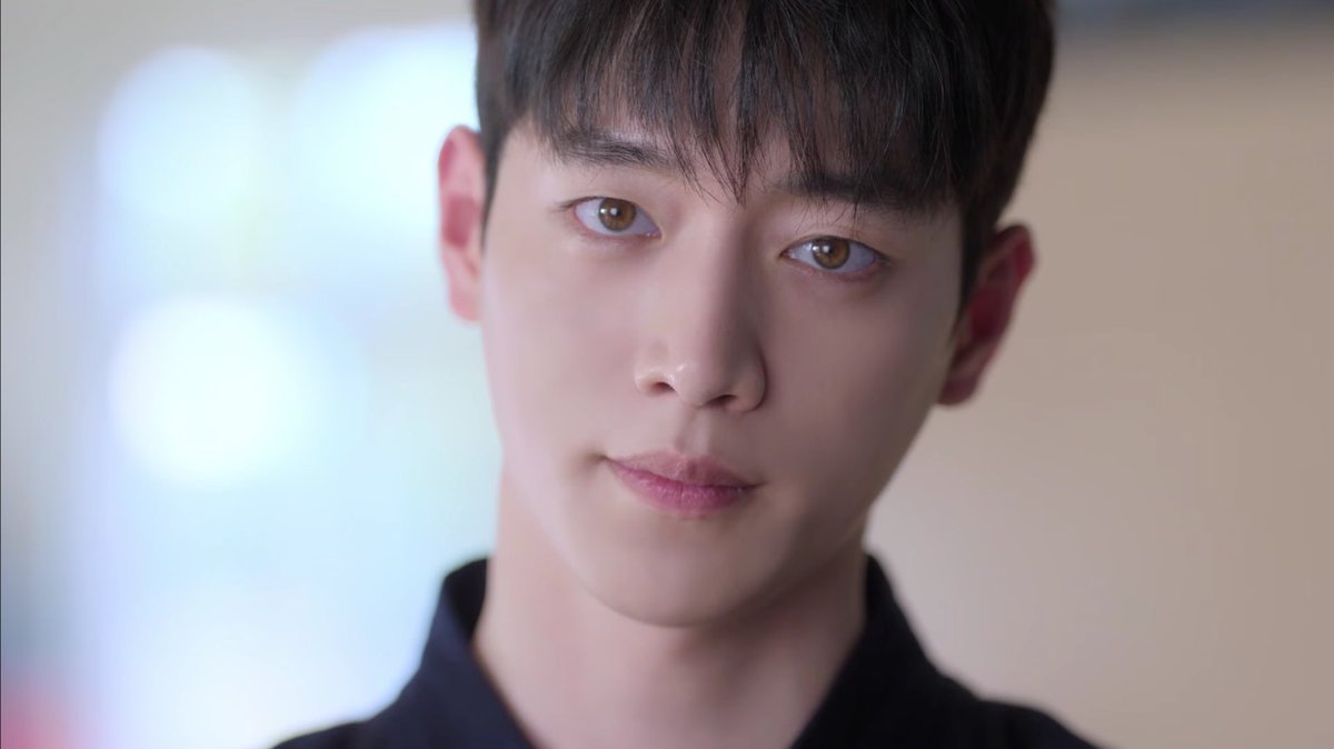 siempreestoyy's tweet photo. The Korean boy with honey-colored eyes
#BoyfriendOnDemand https://t.co/mb877SVHMm
