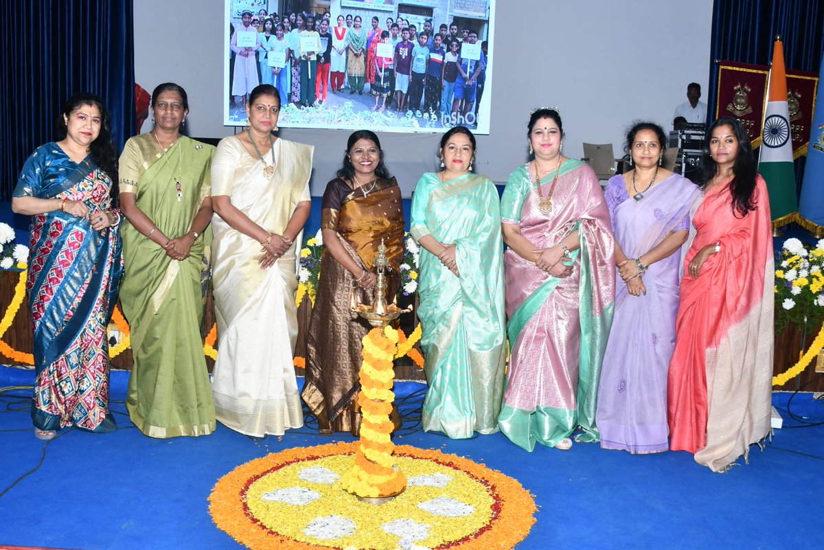 RCWABLR's tweet photo. RCWA BLR celebrated #InternationalWomensDay with great enthusiasm. Dr. Mamatha S,  Founder of Inner World Couns. for Mental Well-Being, graced the occasion as Chief Guest. Smt Priyanka Sinha, Sector Head CWA, attended the event as Guest of Honour a/w other respected dignitaries. https://t.co/1gLbxhOHqx