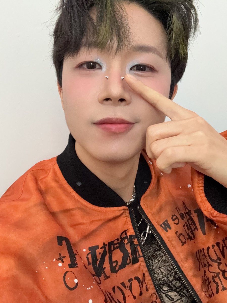 동현(DONGHYUN) tweet media