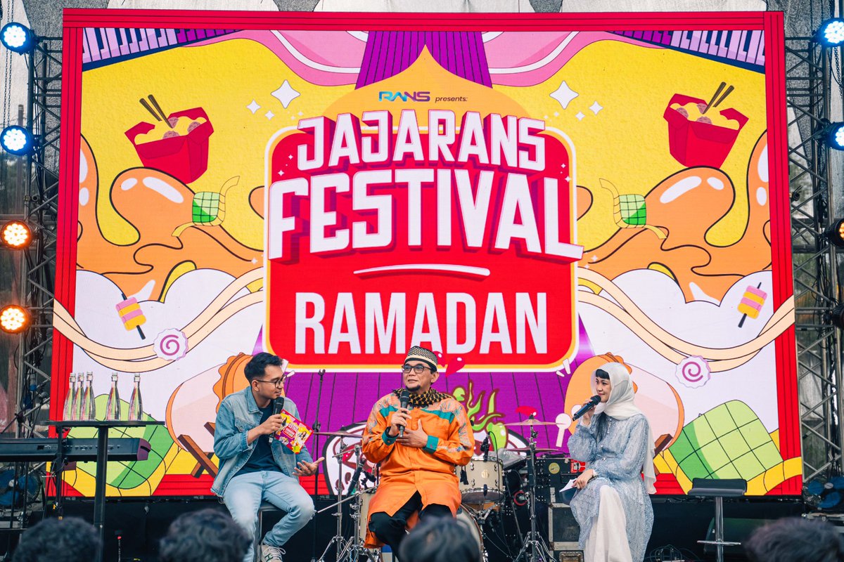 Cerianya jadi anak baik
(MC ing for JajaRANS festival)
