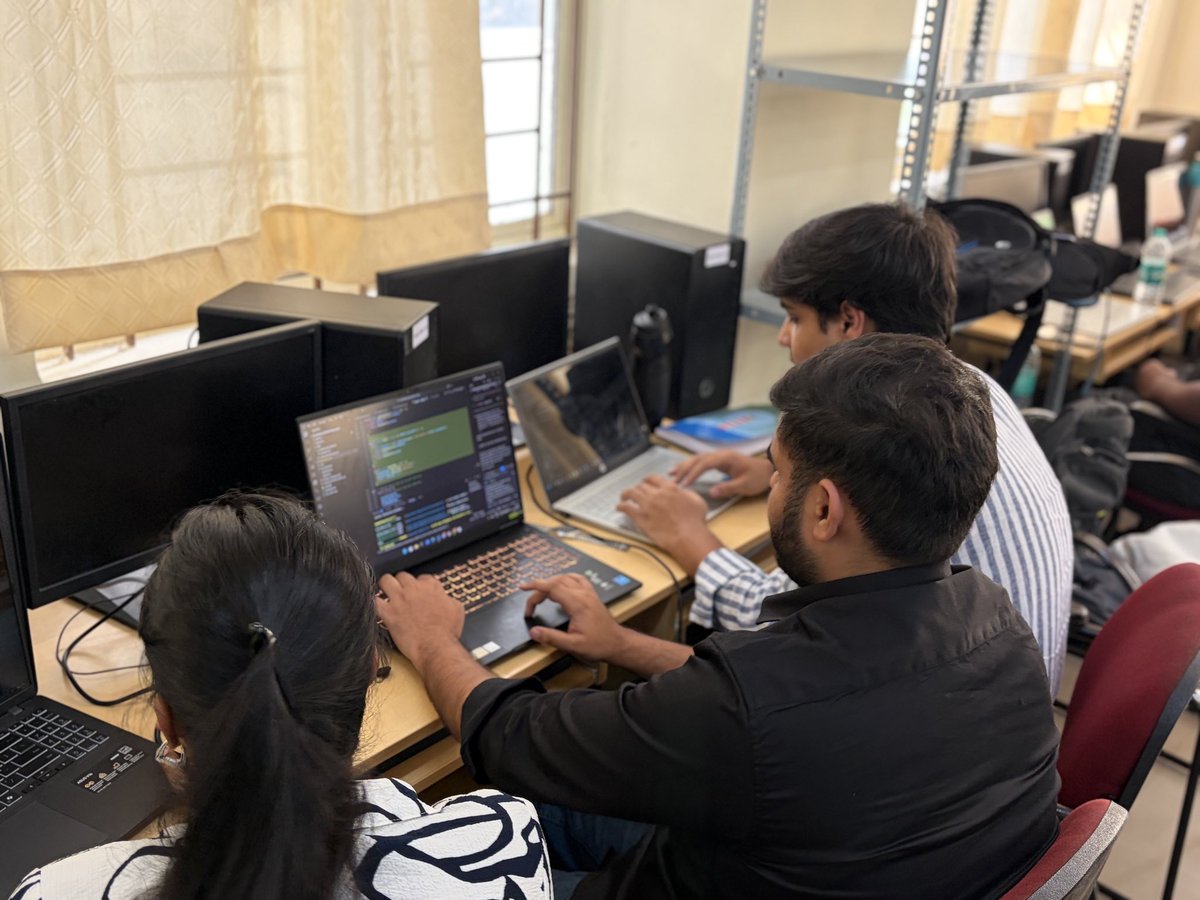 GdscNmit's tweet photo. CodeSprint 4.0 ⚡
💻 Flagship Hackathon of GDG NMIT
📅 28 Feb 2026 | 🏆 ₹50,000 Prize Pool
150 innovators.
1 intense day.
Countless ideas. Infinite energy.
From first lines of code to final pitches, participants showcased innovation, deep problem-solving, and powerful teamwork. https://t.co/qVkikwxdw0