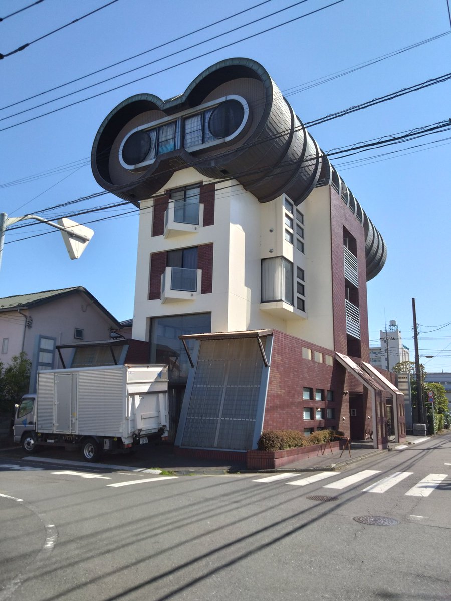 Architecamera's tweet photo. 第六田代ビル
CORE建築都市設計事務所(森 義純)
平成元年12月竣工 https://t.co/VRoqkBOz74