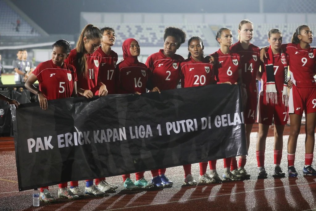 Women's Footie ID tweet media
