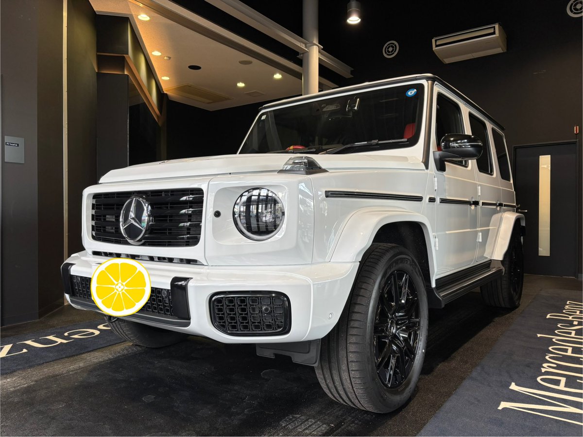 Lovingheartfish's tweet photo. 1年待ちで念願のG450d本日納車‼️
オパリスホワイト🤍に内装はレッドペッパー🟥

#メルセデスベンツ 
#Gクラス  
#G450d 
#ゲレンデ 
#mercedesbenz
#Gclass https://t.co/SHJytEEiwK