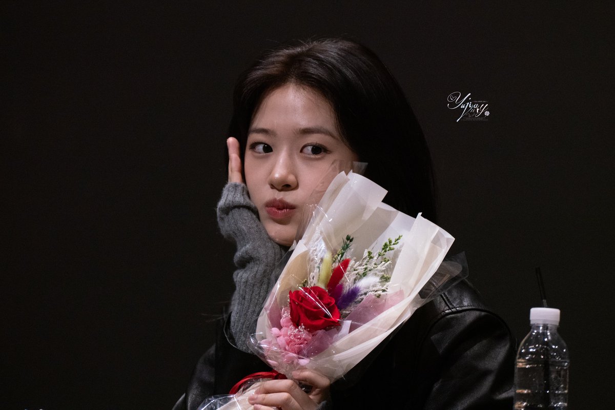 yujinary901's tweet photo. 250330
Flower Yujin🌹

#안유진 #ANYUJIN #YUJIN 
#아이브 #IVE https://t.co/92thZcfzpZ