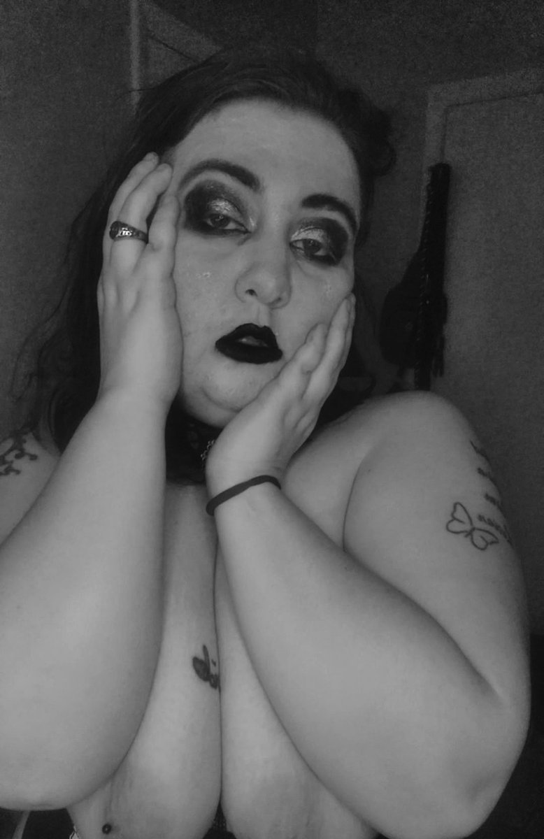 GrottoOfSin's tweet photo. Come check us out on Mintstars. https://t.co/3X7fRwriPc 

#Milf #BBW #Gothic #BigAss #Bigtits #CamShow https://t.co/wDJGm5osF5