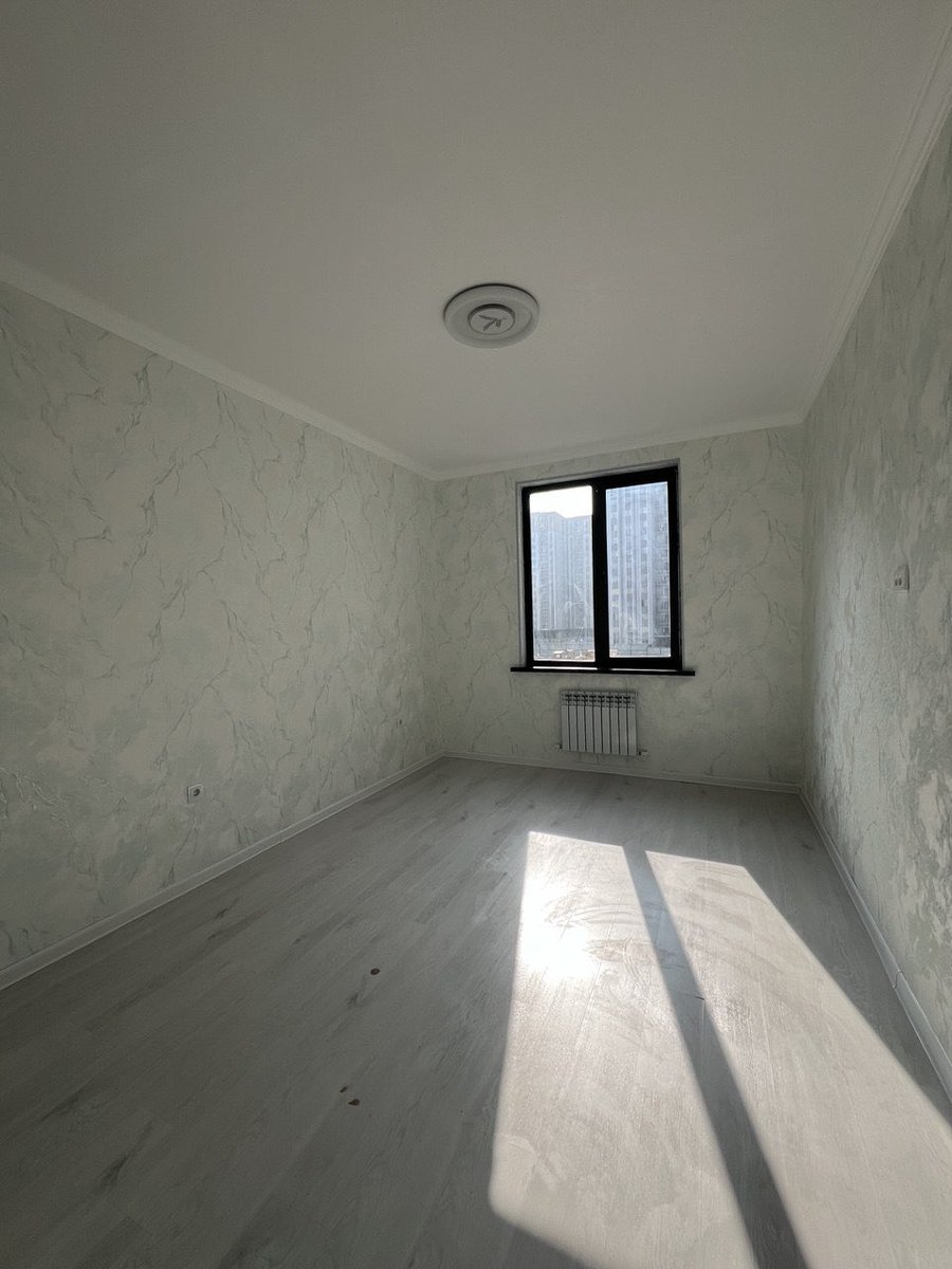 Kvartiraga beriladi: ikki xona - 65 m2, yangi qurilgan dom, manzil Sergeli Sputnik 18. Gaz vaqtincha yo‘q 15-20 kunda beriladi, narxi - 400$

Qo‘shimcha jihozlar qo‘yiladi.