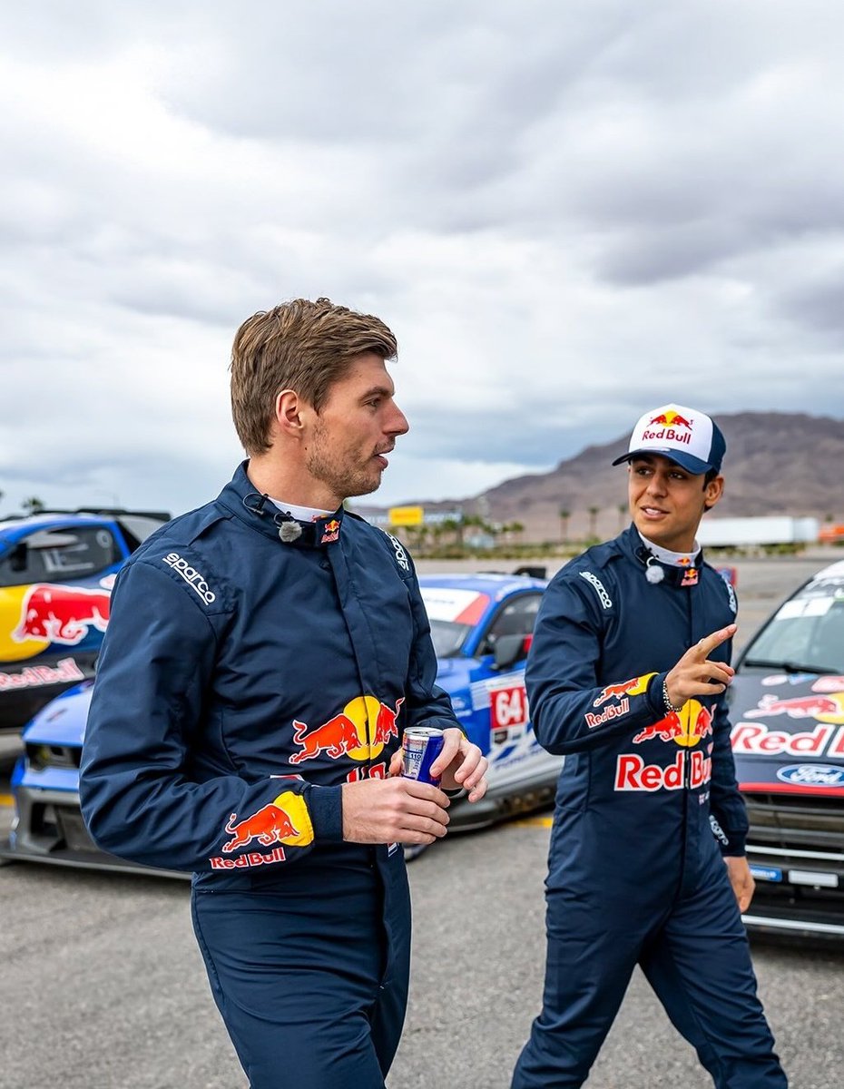 T•🇮🇳 tweet media