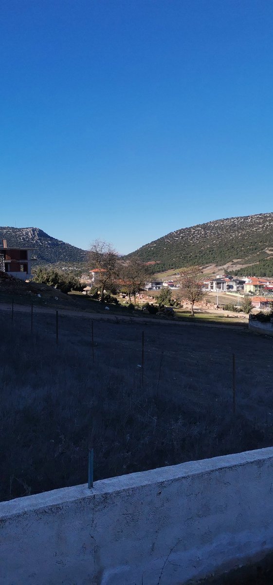 Günaydın güzel insanlar bu gün kadınlar günü bu insan oğlunun anasının günü bu gün hayatımızın en kıymetlilerinin günü her gününüz insana yakışır bir yaşam kaynağı olsun 🙏🙏.