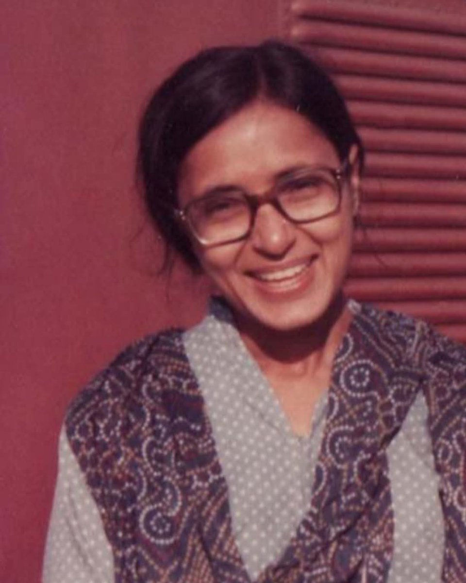 (An excerpt from a pamphlet written by Comrade Renuka in 2009, paying tribute to Comrade Anuradha on the occasion of International Women's Day)

"March 8 was born out of the struggles of women for food, for clothing, for shelter, for air, for light, and for half the sky.

1/4