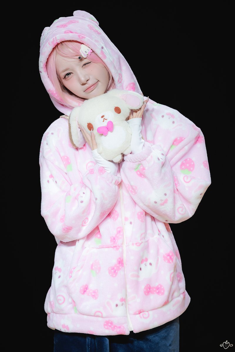 오핑크공주딸기🍓 tweet media