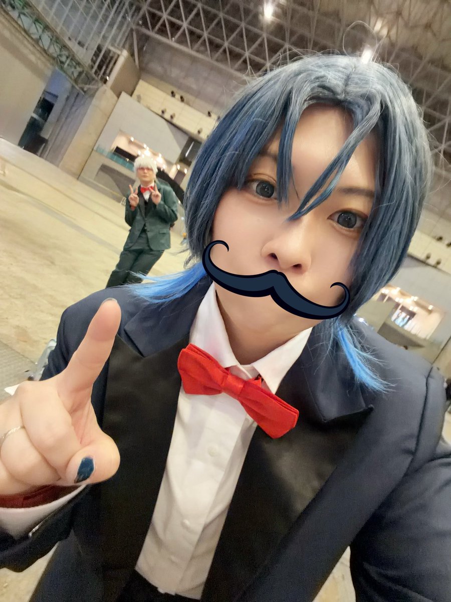 撤退しまーーす！！

カラオケめちゃくちゃ緊張したけど、本当に楽しかった🫶
シャンパンコールまで出来て嬉しかったぁぁぁ🥂

これは肩にちっちゃいアルランディスを載せている図。

🍕　<a href="/taku0846/">きめぇ丸⚖️🍙_ﾎﾛEXPO3日目</a> 

#ブルチャキーノ
#アランこれ見て
#青くんみて
#hololiveEXPOfes2026_DAY3