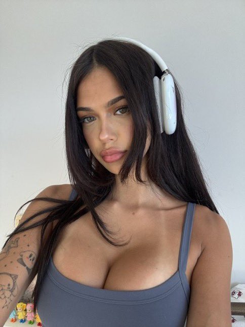 alejandra ᶻᶻᶻ . tweet media