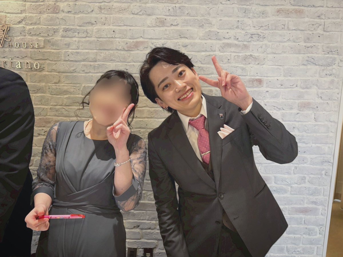 gencha_5160's tweet photo. 大切な親友の結婚式💐💍
お祝いできて本当に幸せです https://t.co/9UL0jr3Ov0