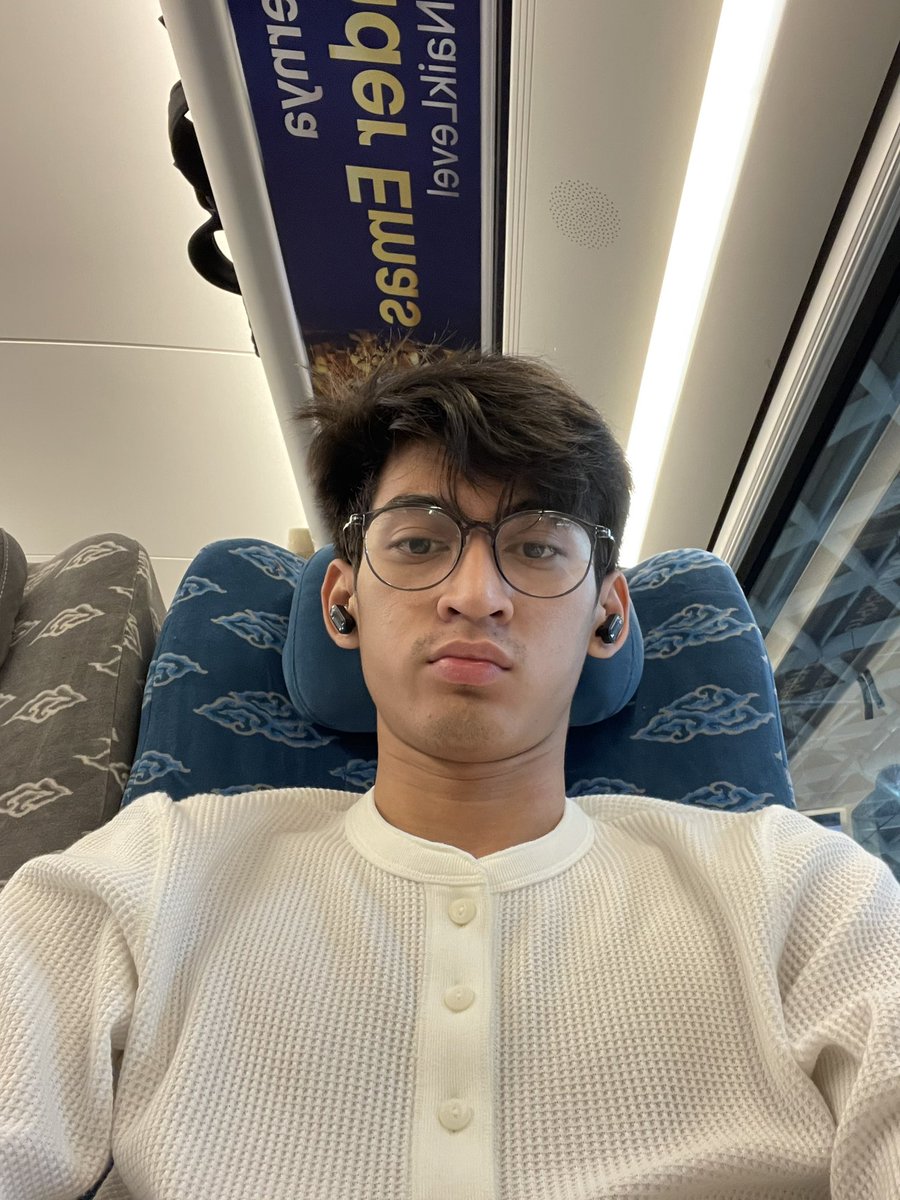 ajiii tweet media