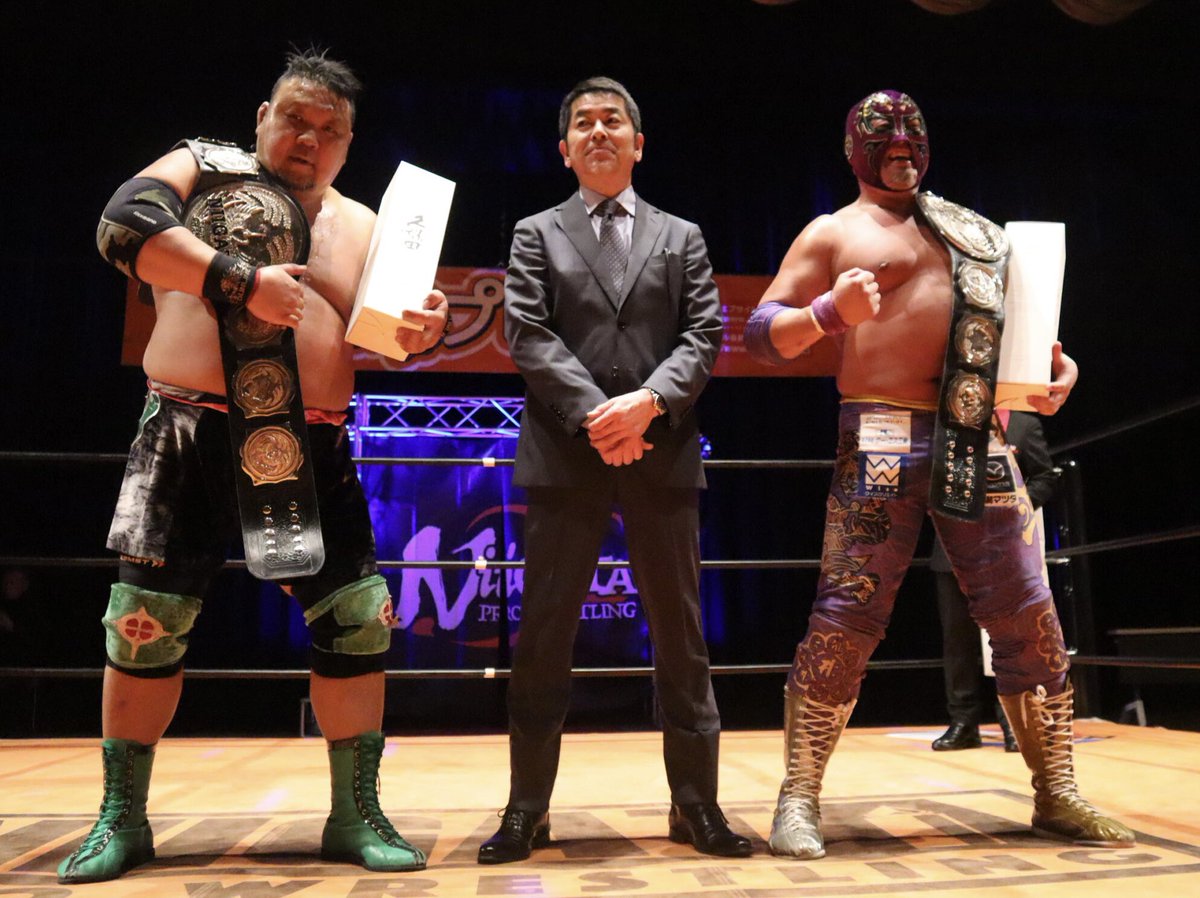 BIGTHE7's tweet photo. 新潟タッグ
獲りました‼️
ビッグ•THE•良寛 55歳
俺の時代はこれからだ‼️
#新潟プロレス
#新潟タッグ
#GAINA
#ビッグTHE良寛 https://t.co/oWvDCKnlwe