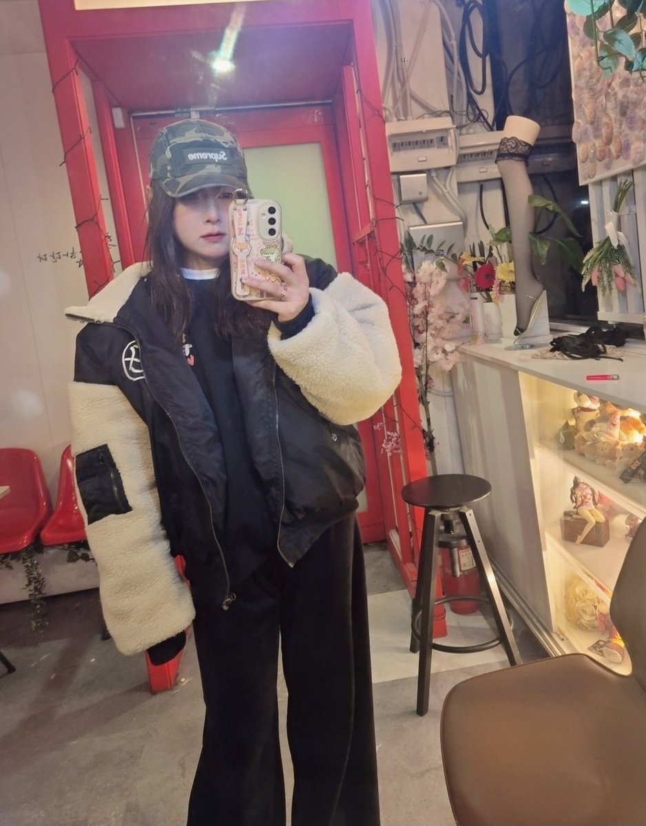 크림 💕 tweet media