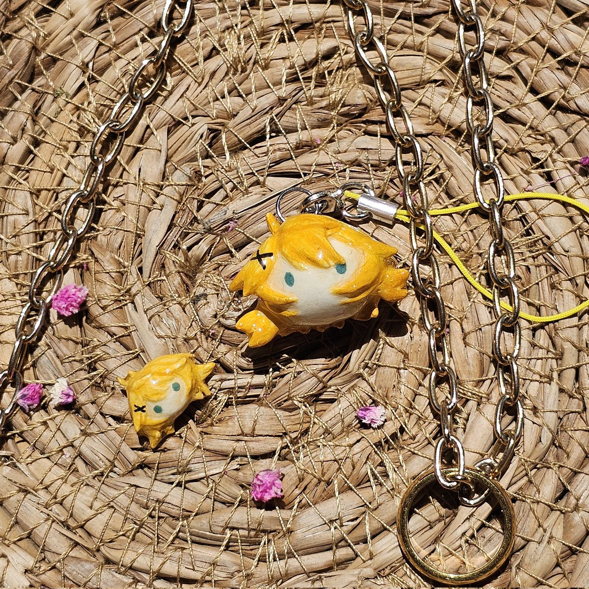 _draw101's tweet photo. Dokibird clay charm ππ¦
Much bigger than the 1cm prototype π€£
β’
#DokiBird #DokiGallery #vtuber #claycharm https://t.co/YTheujyBLQ