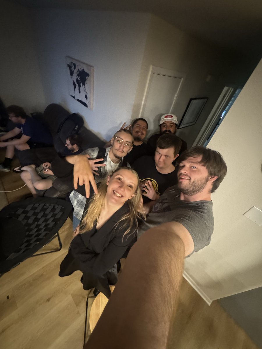 ★ 𝘭𝘺𝘴𝘴 ★ tweet media