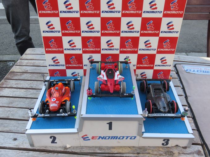 HobbymanInfo's tweet photo. 2026年3月8日（日）
第375回えのもと杯を開催
今回はMEシャーシ限定レースをストッククラスにて行いました。
ダッシュ・チューン・ストック（ME限定）各クラスの上位3名のマシンです。
参加者の皆様お疲れ様でした。
#mini4wd #enomoto https://t.co/94eEhbgkSH