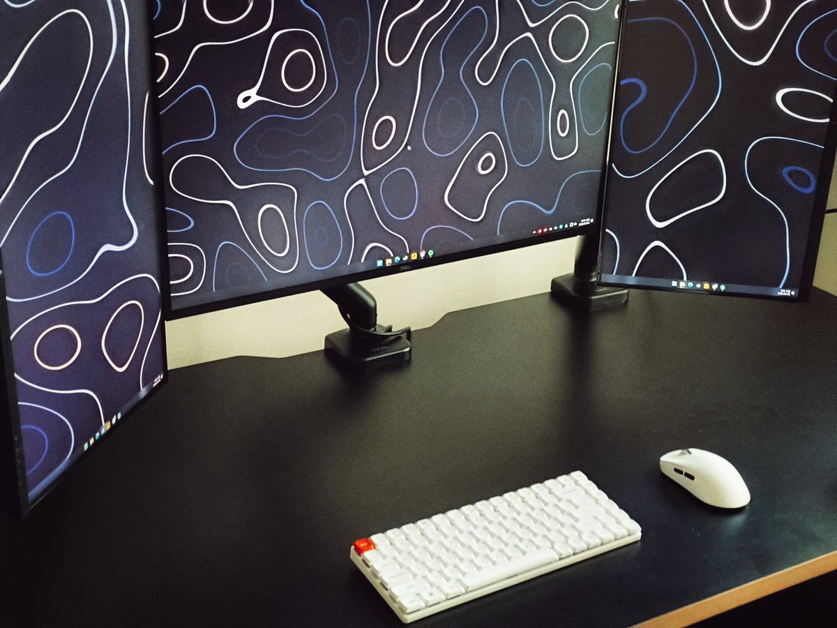 Cosmodiver tweet media