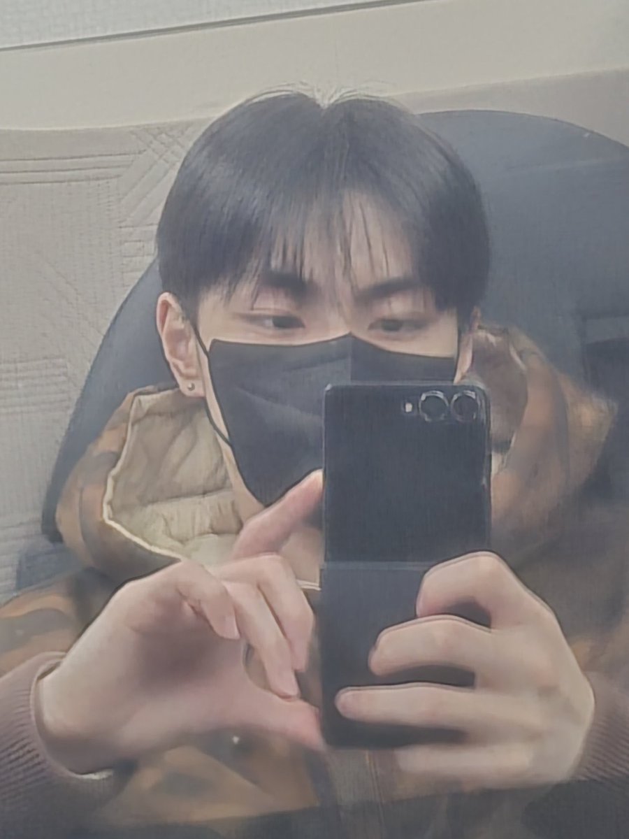 Jungwon. tweet media