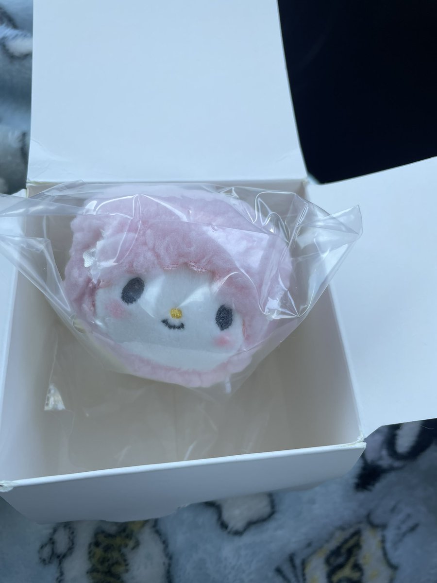 ユカリ tweet media