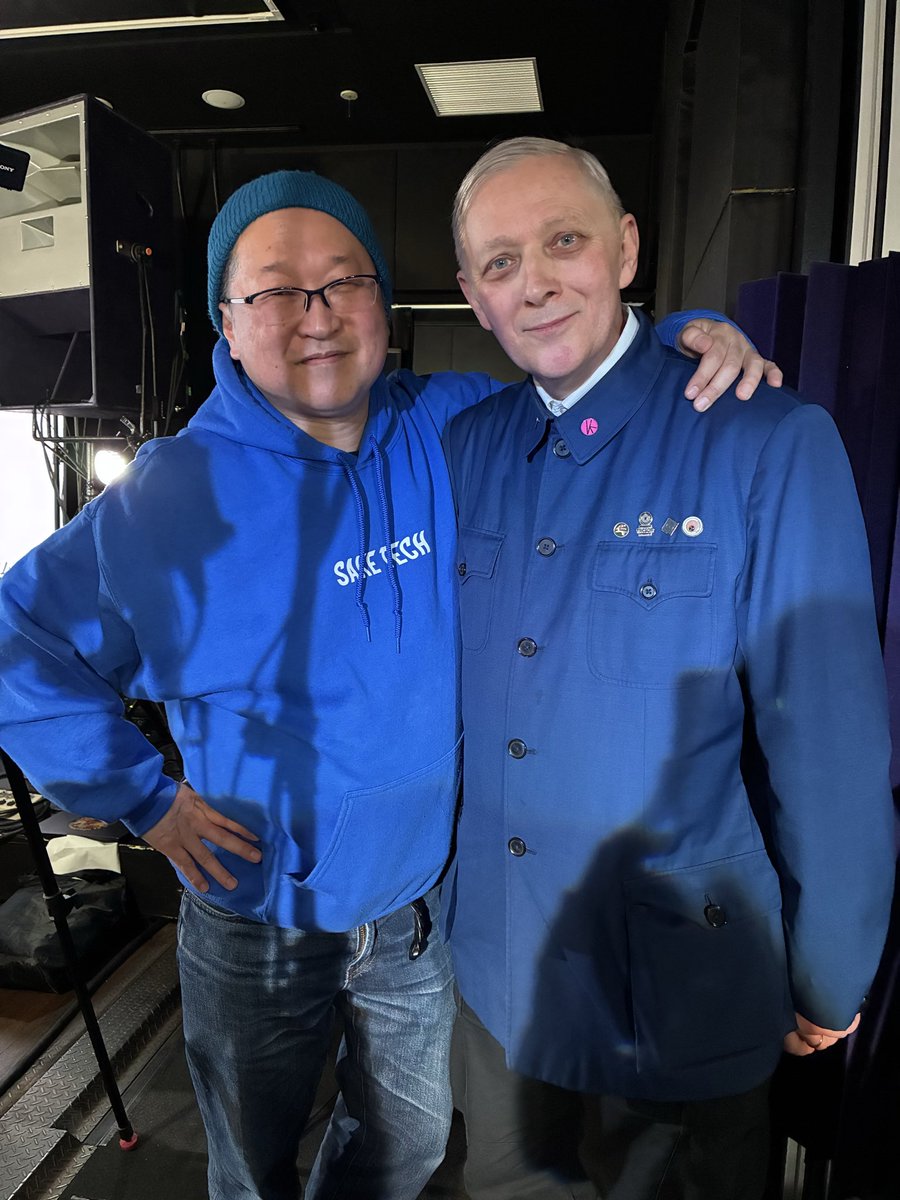 33online's tweet photo. TOBY氏がMark Reeder氏の通訳で登場!通訳まで豪華!
#shop33 #DOMMUNE
TOBY氏、Mark Reeder氏(from Manchester / Berlin)/荒武聡氏(shop33)、Seimei氏、Q’HEY氏(REBOOT)/弘石雅和氏/佐藤大氏
※画像表示順 https://t.co/hfmby8g7tw