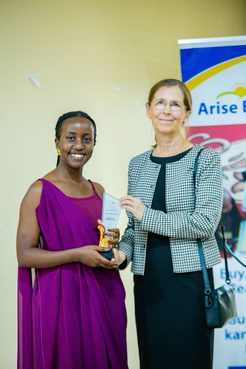 Women Book Awards tweet media