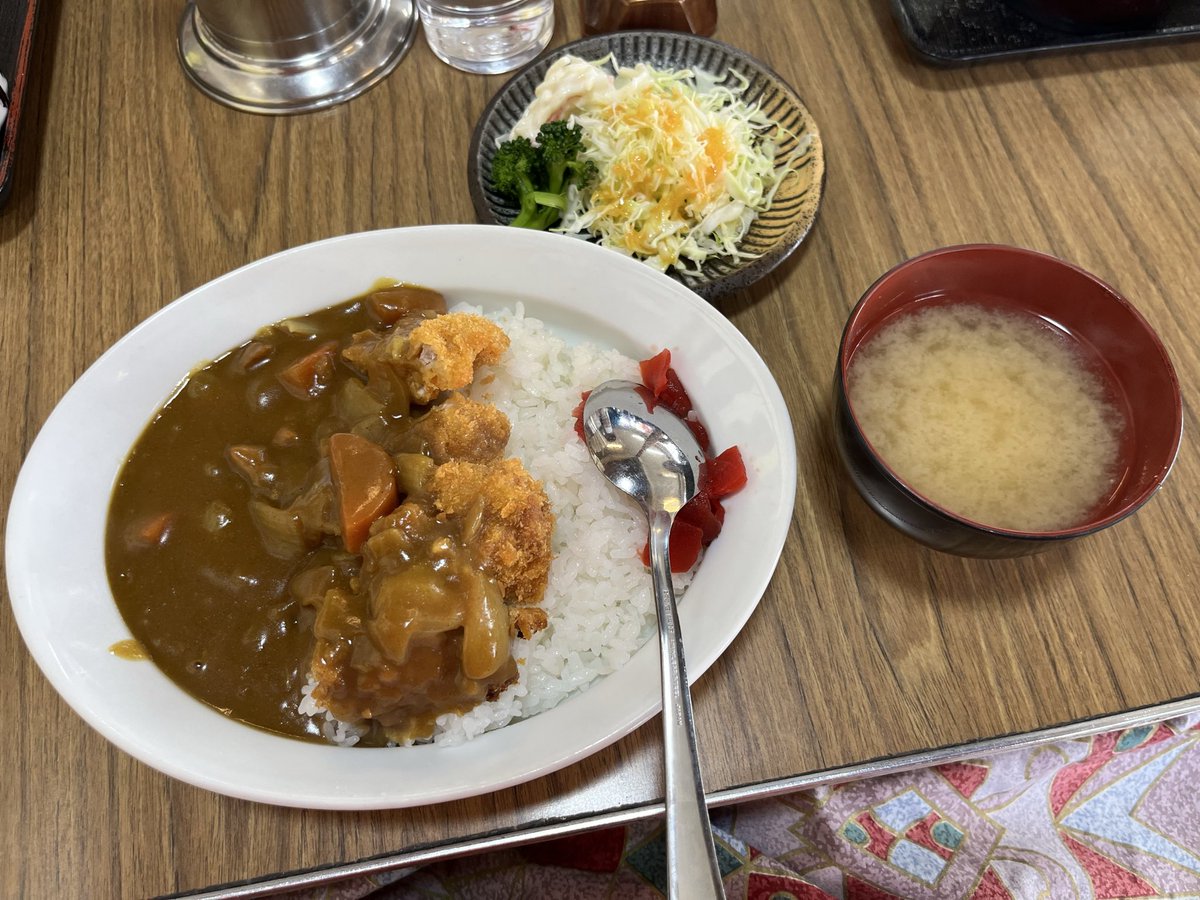51pooh's tweet photo. 今年もマラソン始めは、はるな梅マラソンから！
久しぶりの11キロ、体調不良からよく走り切った😅
お楽しみ賞、初めて当たった✌️
マラソンからの榛名ドライブイン！
カツカレー美味しかった😋

#第35回はるな梅マラソン
#マラソン
#高崎市
#榛名ドライブイン
#カツカレー https://t.co/eftdNw3zjY