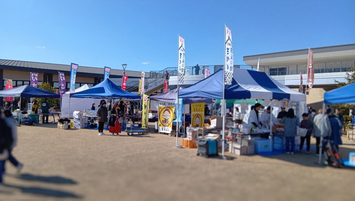 紙一重 tweet media