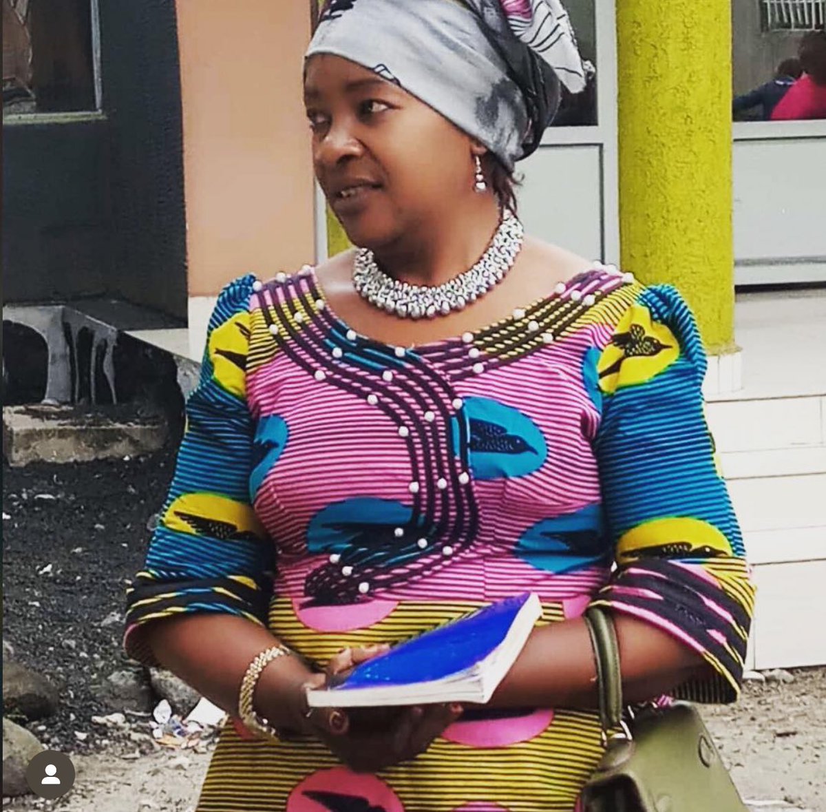 À l'occasion de la Journée internationale de la femme, je voudrais rendre hommage à toutes les mamans du monde, et particulièrement aux nôtres, pour leur amour, leur dévouement et leur force inébranlable.

Maman, tu es la lumière qui éclaire notre chemin, le pilier qui soutient