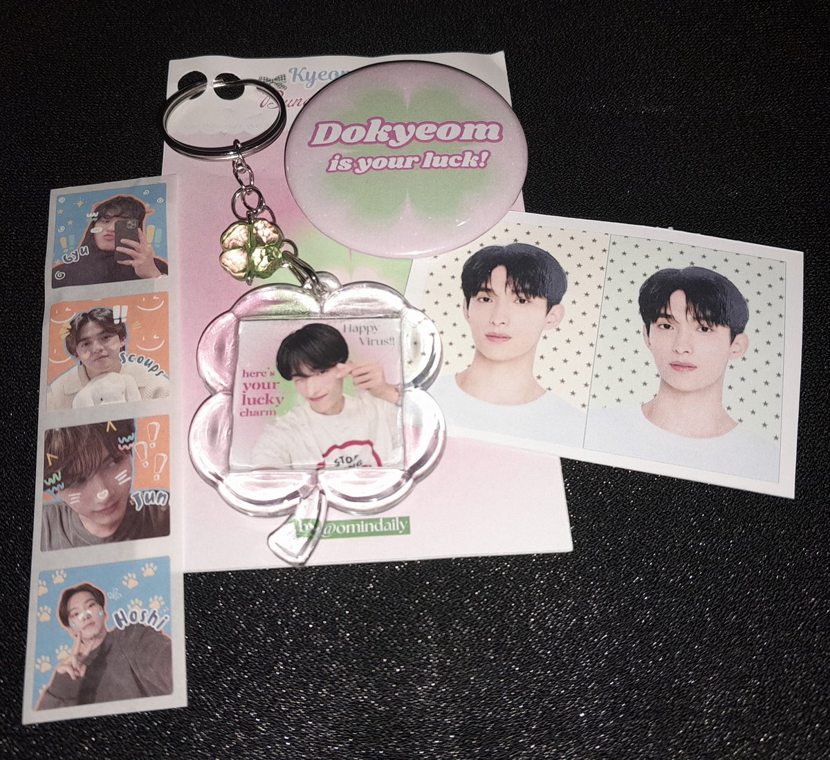 yeayy sudah sampai freebies bdaynya tjakepp poll ini keychainnya🍀 terimakasihhh@omindaily 💗