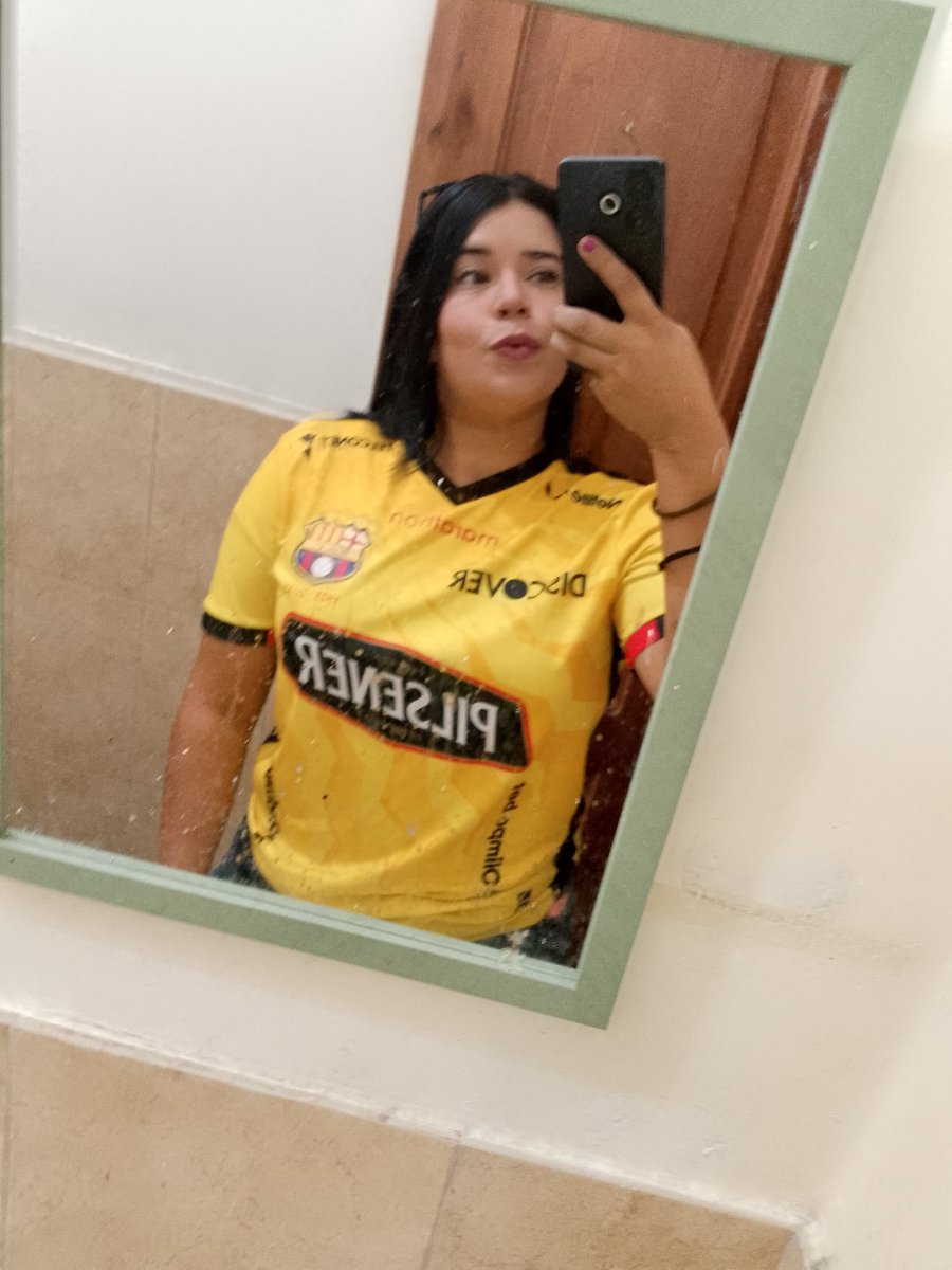 MayeeParedes_27's tweet photo. Ganó Barcelona, y hoy todo está recontra que  bien!!💛😌✨ https://t.co/8rayXPPWc2
