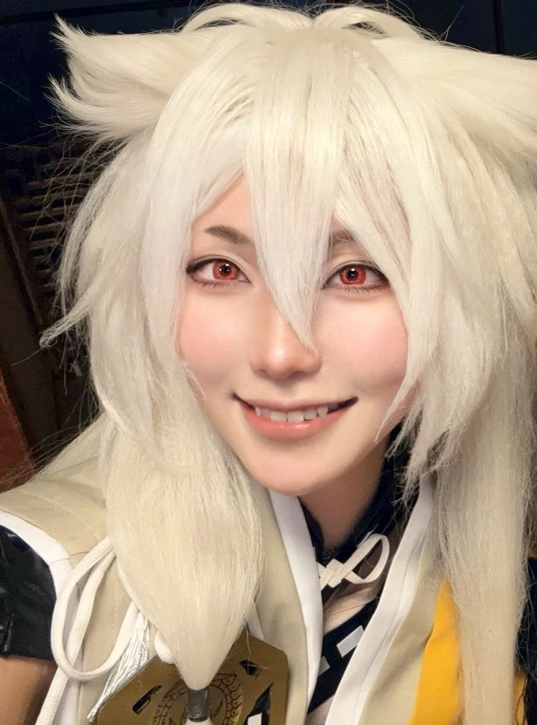 meg3_cos's tweet photo. ※cos
こぎちゃんでした❕
ぬしさまおつかれさま!!
三条揃って嬉しかったˆ꒳ˆ

#じゅーでんき楽しすぎて多分夢でした本丸0307 https://t.co/zMv3SXOcIW