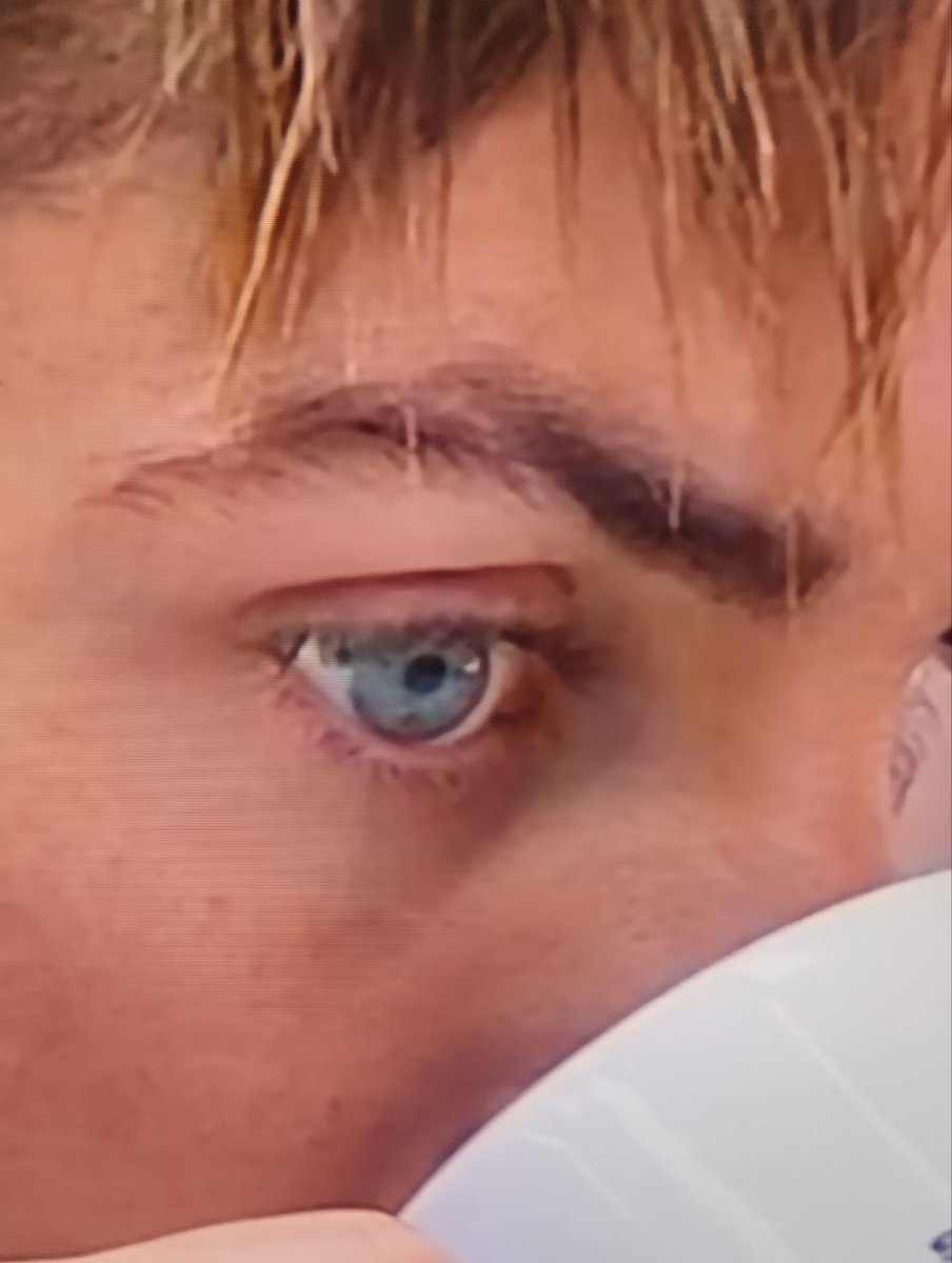 agusfdzram34's tweet image. Hay personas que no solo llegan a los lugares...los activan..la energía y el carisma de #AgustinFernandez  merecen encender la cocina más famosa @MasterChefMx que el universo acomode los ingredientes! 
#AgustinFernandez 
#MasterChef