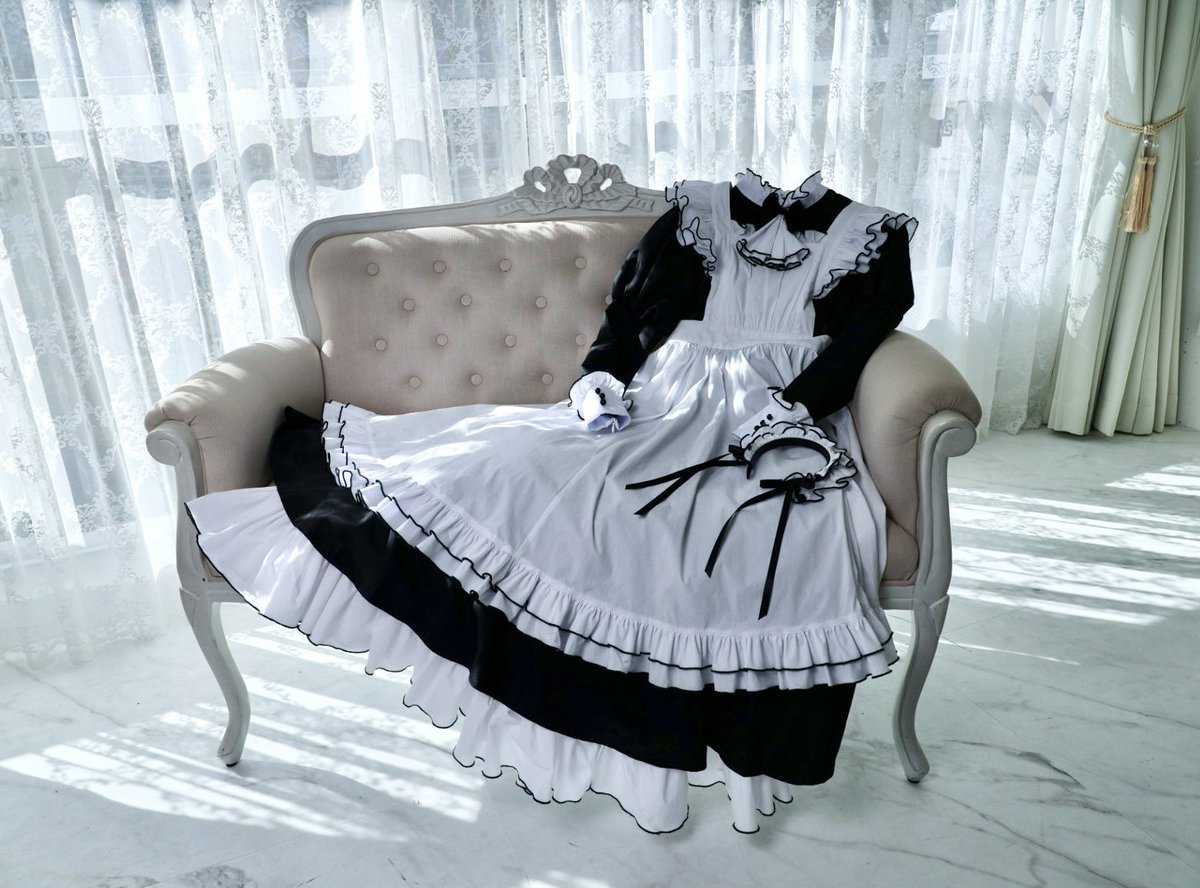 Chiffonxxオリジナルメイド服 第2弾
牡蠣 ×メイド  『 Oyster white 』

𝒄𝒐𝒎𝒊𝒏𝒈 𝒔𝒐𝒐𝒏…🦪🖤🫧

#牡蠣メイド 