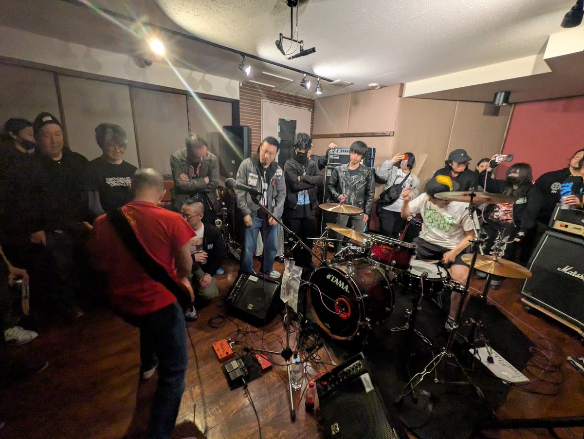 FINAL EXIT tweet media