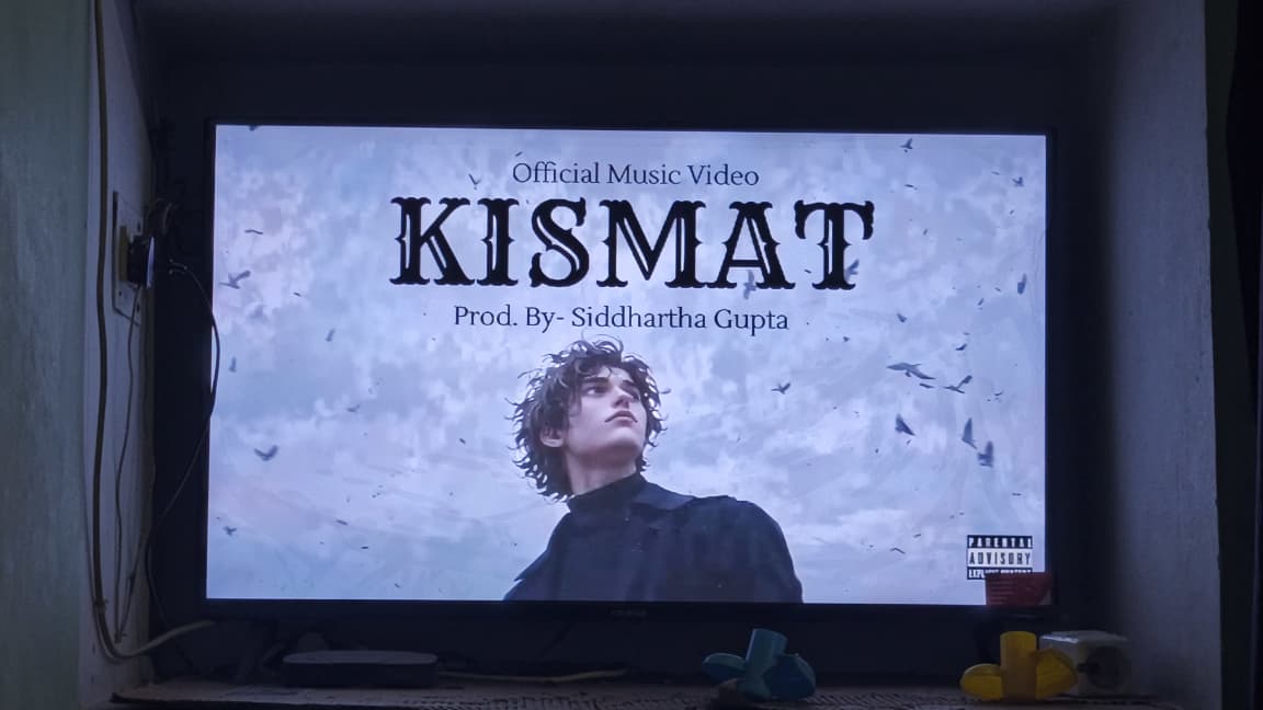 SidEric13's tweet photo. Our song Kismat crosses 700k+ on YouTube.
Thankyou so much guys for this love , support and hates ❤️😃.
#Songs #rapsongs #YouTube #IranIsraelWar #IranWar https://t.co/m8ku1zdEEk