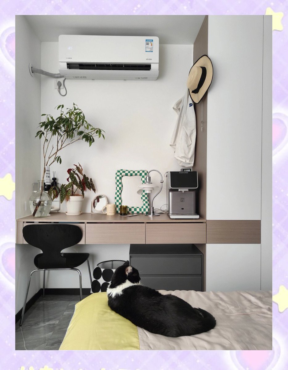 hae_tobi's tweet image. "Sorting old stuff Turn clutter into clarity—donate what’s unused, keep what sparks joy!  #DeclutterWithPurpose"