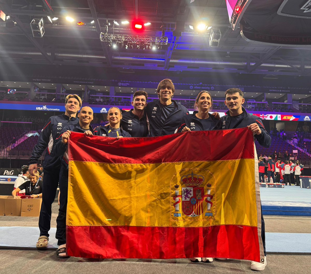 RFEGimnasia's tweet image. ¡Cuartos!🙌🏼

El #TeamESP de #GA finaliza en cuarta posición en la gran final de la #AmericanCup! ✨

¡Enhorabuena equipo! 🏆