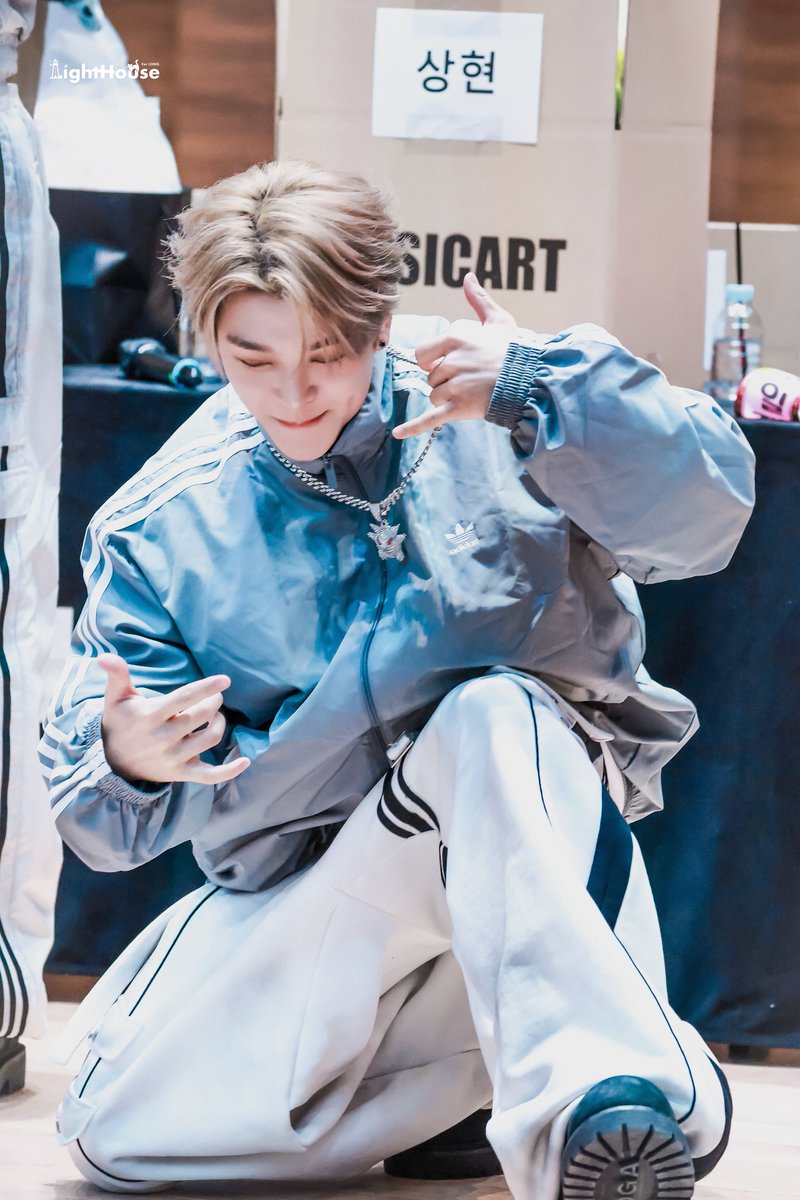 LightHouse tweet media