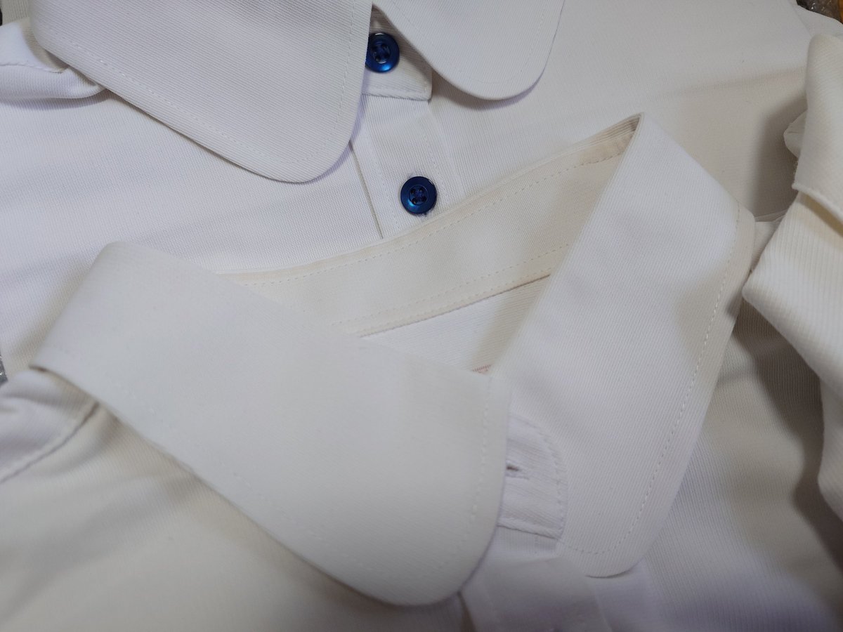 takken00511's tweet photo. 制服を売ったほうがいい理由
それは保管しておくとできる黄ばみ。こうなると状態悪いと判断されちゃうから、きれいなうちに売ったほうがいいですね。 https://t.co/VMEhExXWZN
